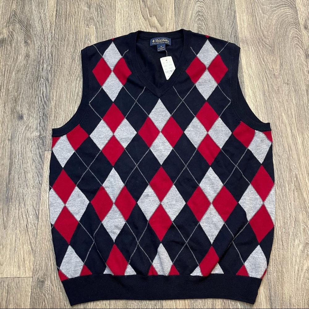 Brooks Brothers 346 Mens M Merino Wool V Neck Argyle Sweater Vest Navy Gray Red